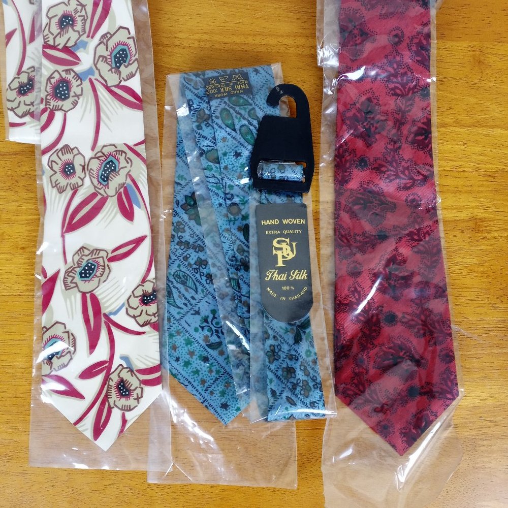 Thai Silk Hand Woven Neck Ties Made in Thailand Lot of 3 Floral pattern